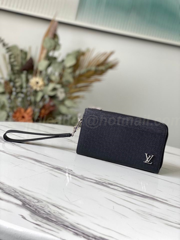 LV Wallets 21